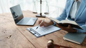 Legal interpretation of international contracts