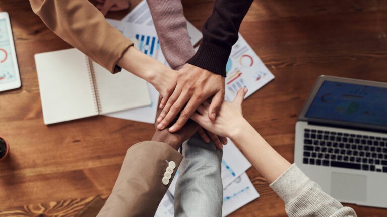 Pourquoi faire traduire votre contrat de partenariat par un expert du droit