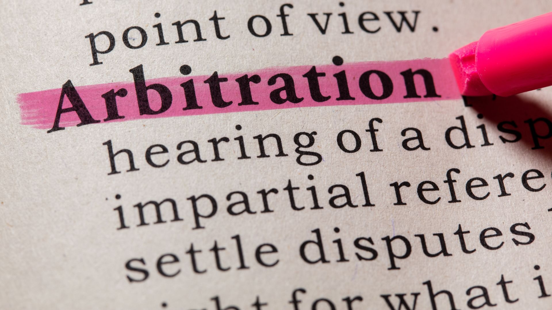 Procédure arbitrale pourquoi la traduction juridique est cruciale dans un contexte international