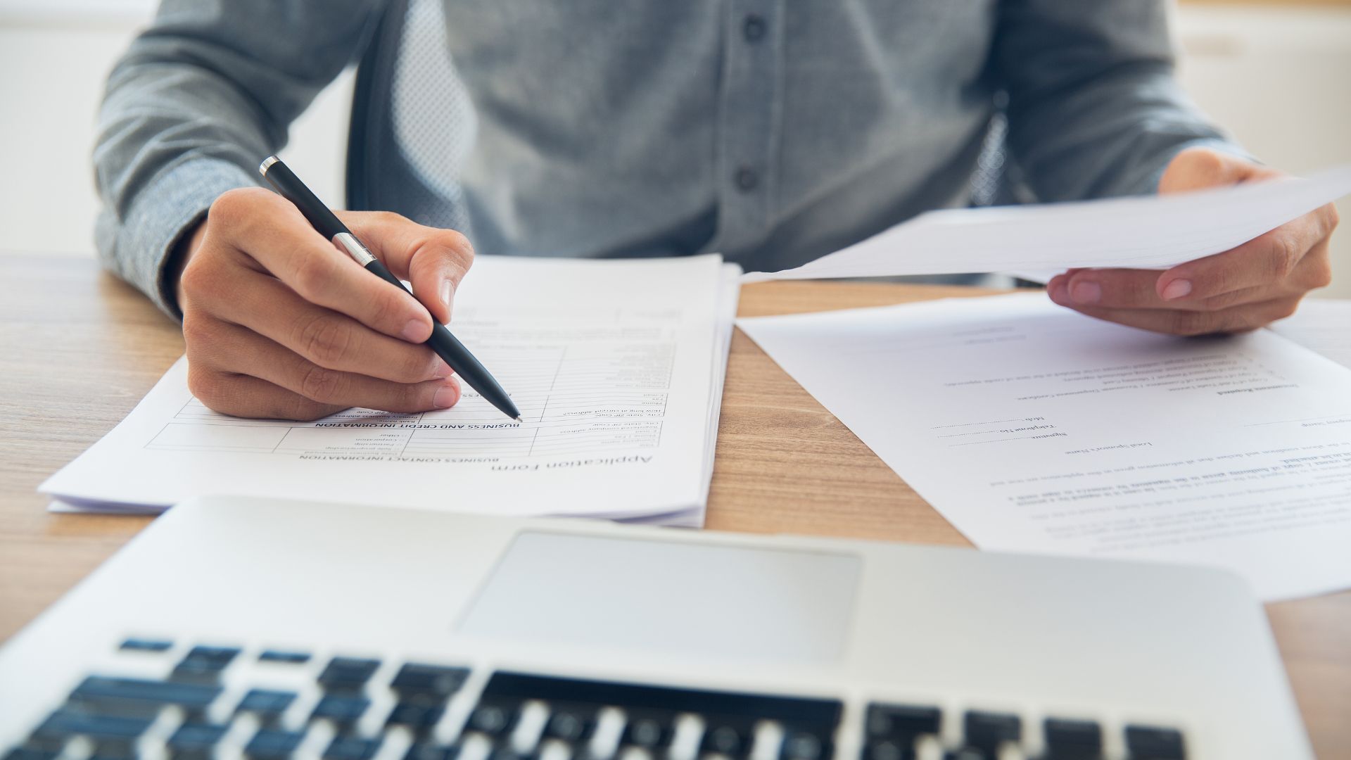 Procurations et mandats pourquoi une traduction juridique rigoureuse est indispensable